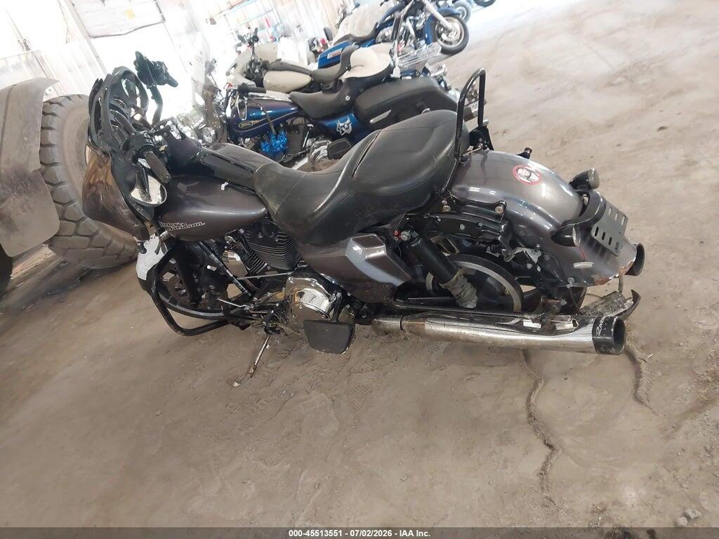 1HD1KBM16EB693793 2014 HARLEY-DAVIDSON FLHX photo no. 3