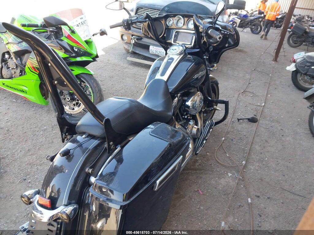 1HD1KRM11EB679082 2014 HARLEY-DAVIDSON FLHXS photo no. 4