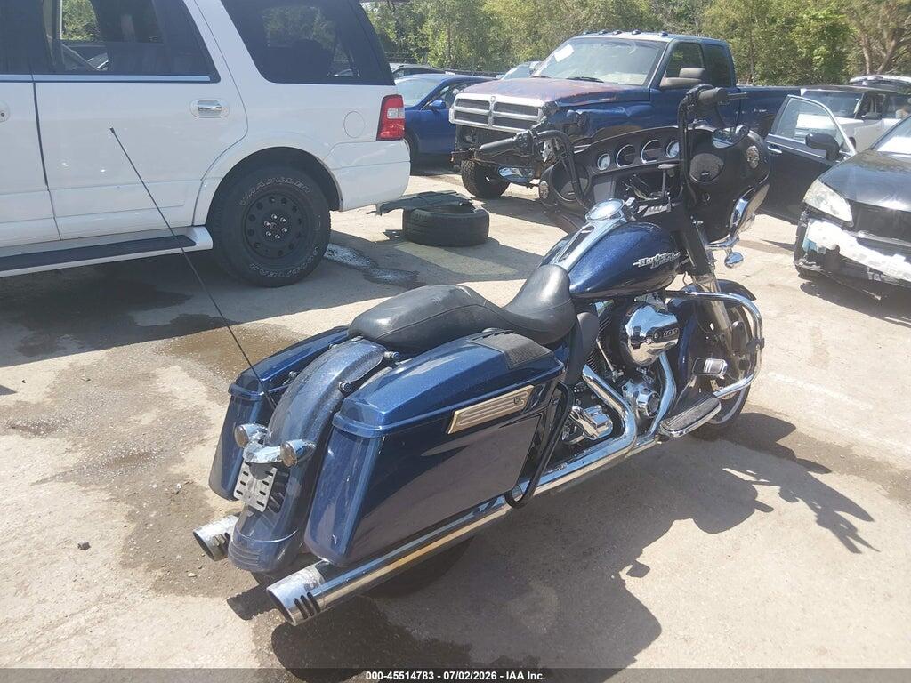 1HD1KBM14EB658945 2014 HARLEY-DAVIDSON FLHX photo no. 4