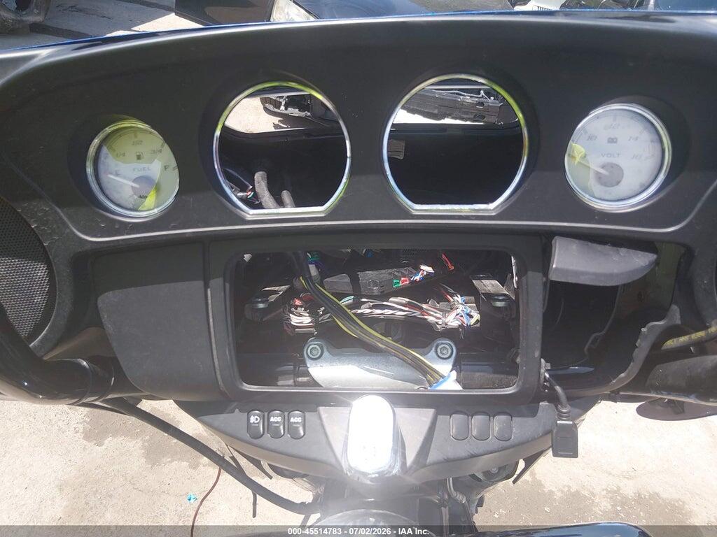 1HD1KBM14EB658945 2014 HARLEY-DAVIDSON FLHX photo no. 7