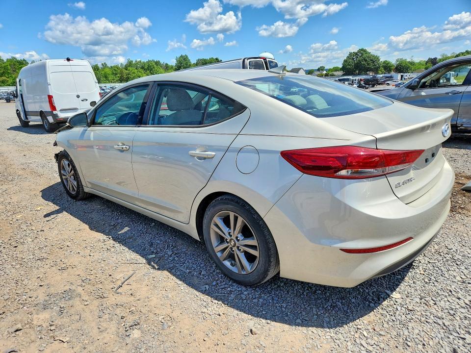2017 HYUNDAI ELANTRA SE — Фото 2 из 13