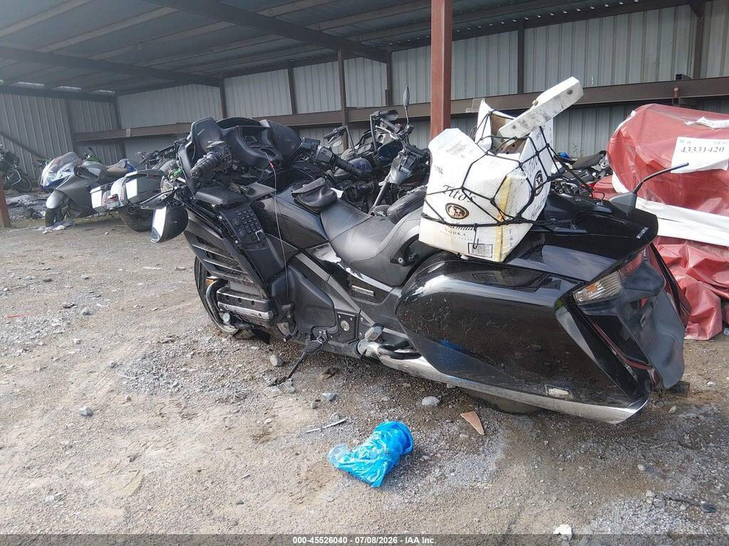 JH2SC6816DK001476 2013 HONDA GL1800 photo no. 3