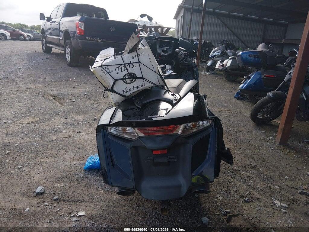 JH2SC6816DK001476 2013 HONDA GL1800 photo no. 6
