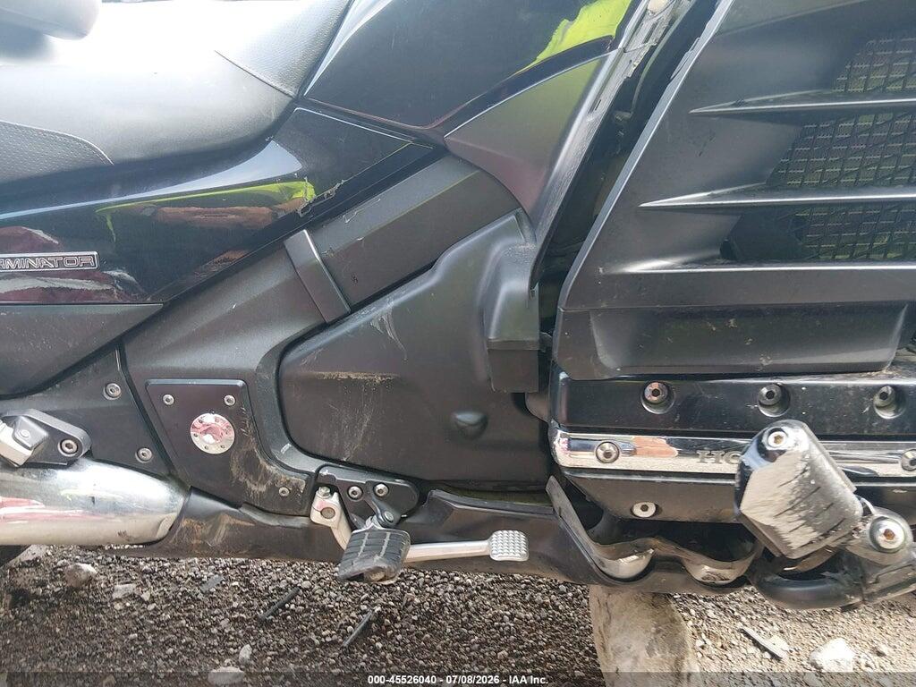 JH2SC6816DK001476 2013 HONDA GL1800 photo no. 8