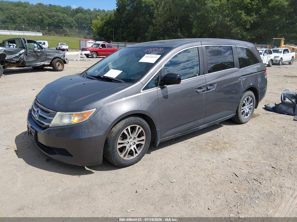 5FNRL5H69DB088607 2013 HONDA ODYSSEY photo no. 2