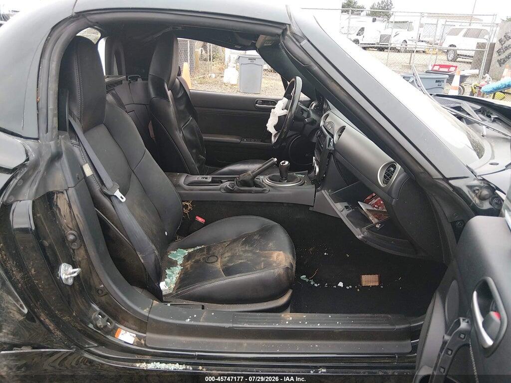 JM1NC2PF1B0219250 2011 MAZDA MX-5 MIATA photo no. 5