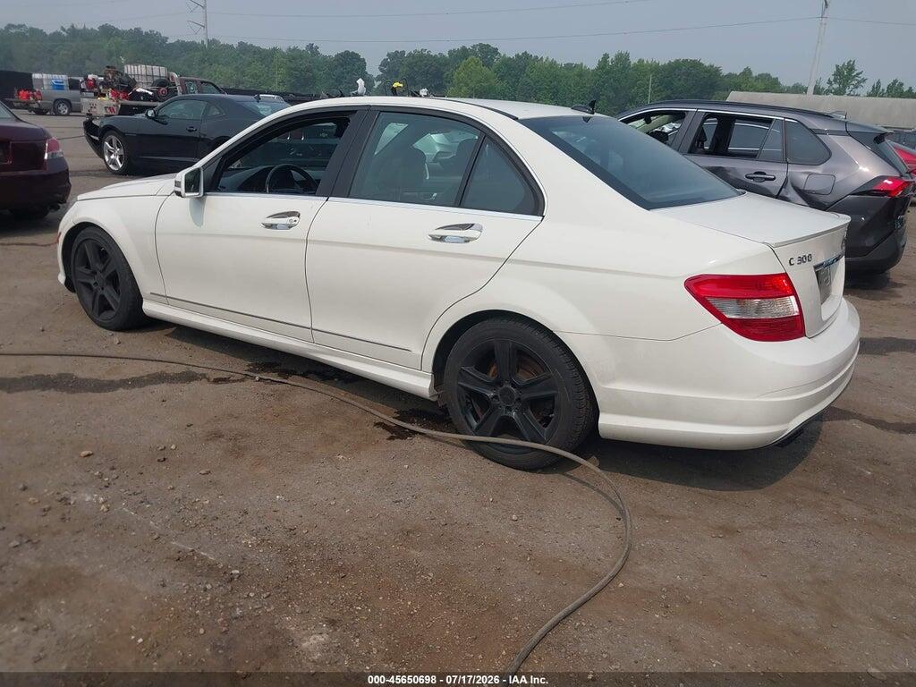 WDDGF5EB2BA516416 2011 MERCEDES-BENZ C 300 photo no. 3