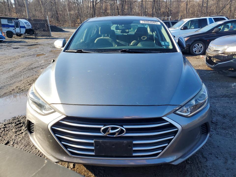 2017 HYUNDAI ELANTRA SE — Фото 5 из 12