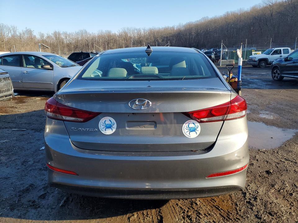 2017 HYUNDAI ELANTRA SE — Фото 6 из 12