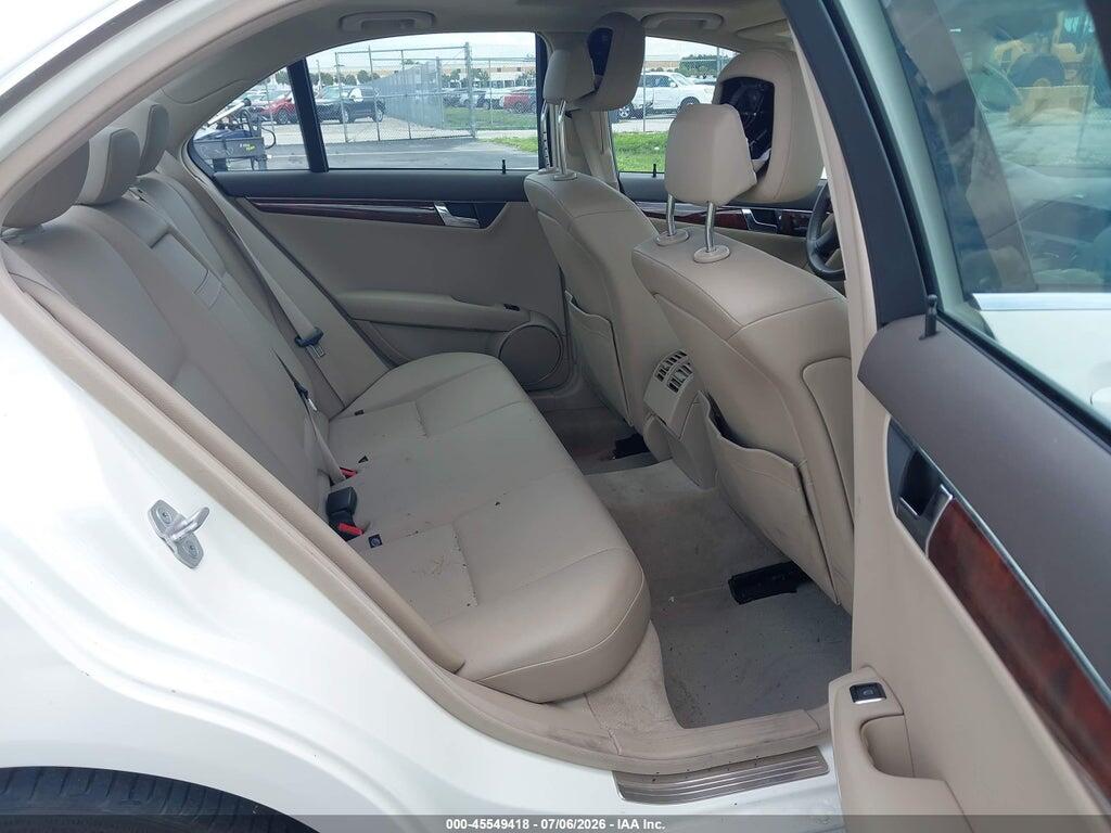 WDDGF5EB0BF656208 2011 MERCEDES-BENZ C 300 photo no. 8