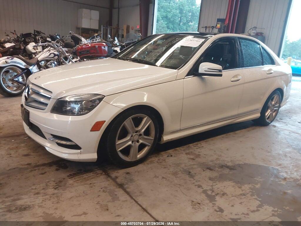 WDDGF8BB8BR174736 2011 MERCEDES-BENZ C 300 photo no. 2
