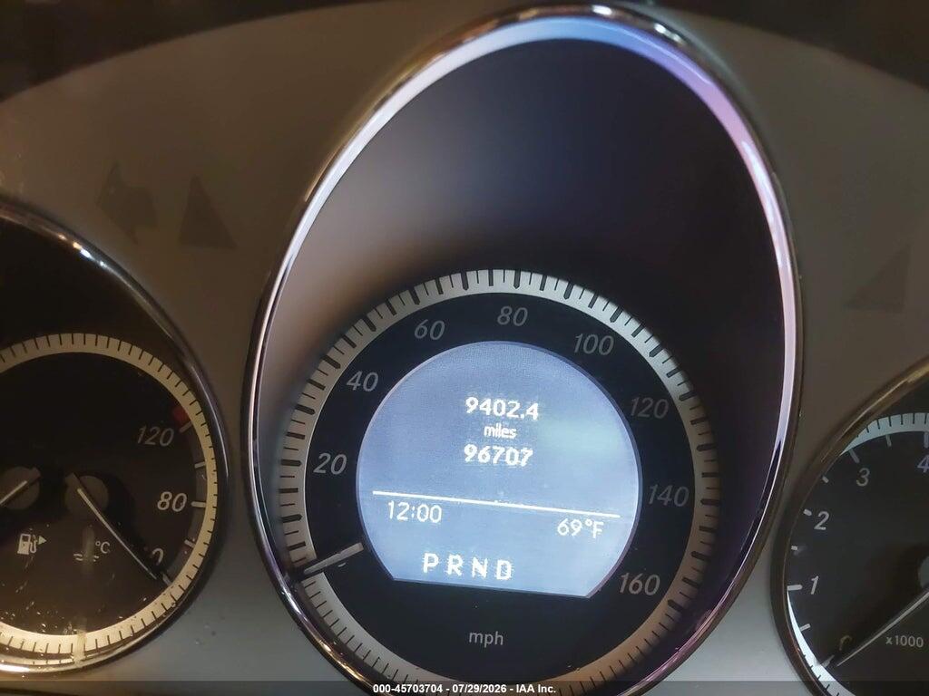 WDDGF8BB8BR174736 2011 MERCEDES-BENZ C 300 photo no. 7