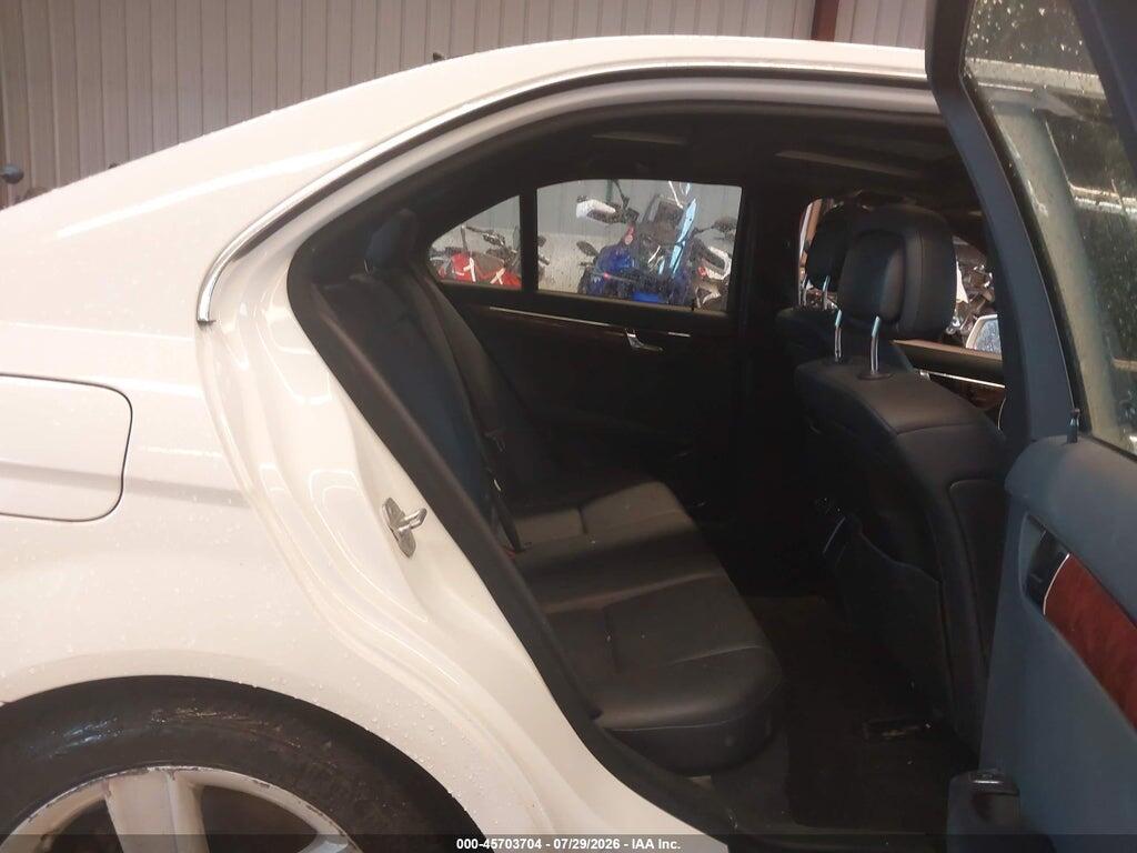 WDDGF8BB8BR174736 2011 MERCEDES-BENZ C 300 photo no. 8