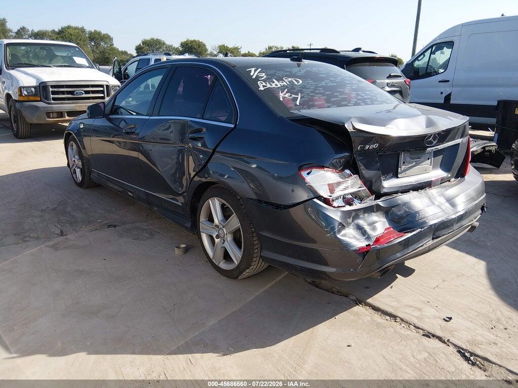 WDDGF5EB4BR181600 2011 MERCEDES-BENZ C 300 photo no. 3