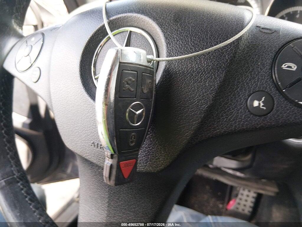 WDDGF8BB5BR180526 2011 MERCEDES-BENZ C 300 photo no. 11