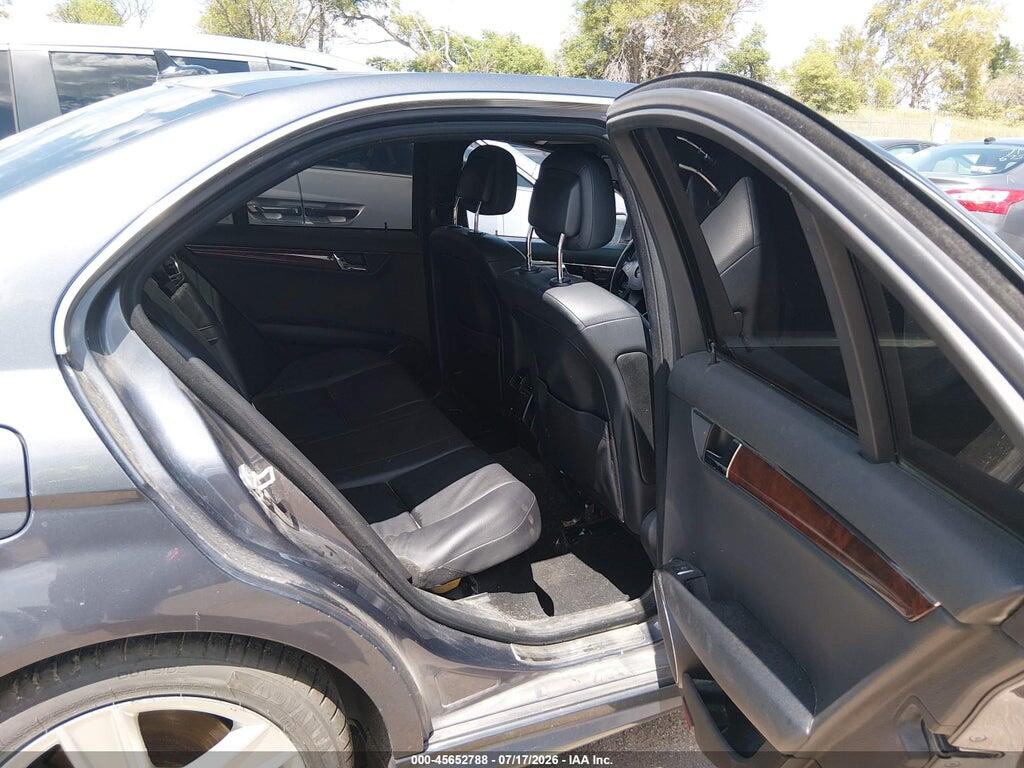 WDDGF8BB5BR180526 2011 MERCEDES-BENZ C 300 photo no. 8
