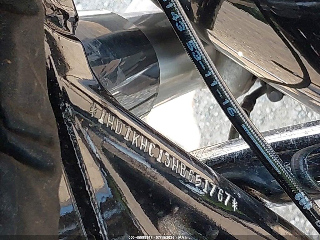1HD1KHC13HB651767 2017 HARLEY-DAVIDSON FLTRX photo no. 10