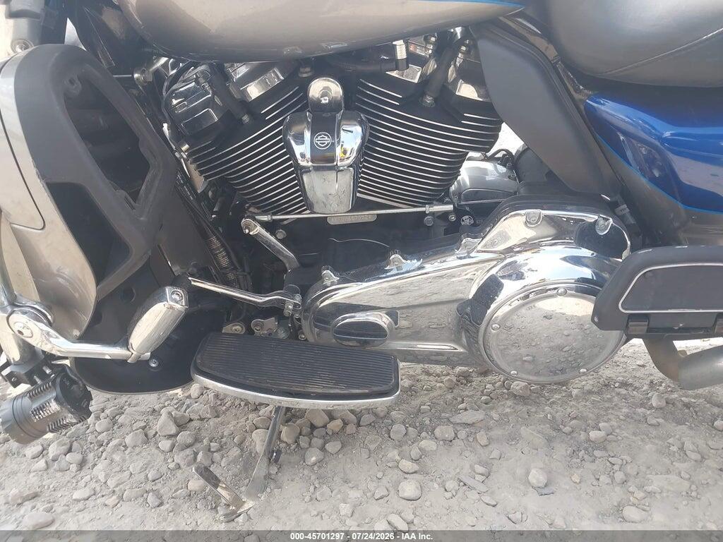 1HD1KED15HB667952 2017 HARLEY-DAVIDSON FLHTK photo no. 9