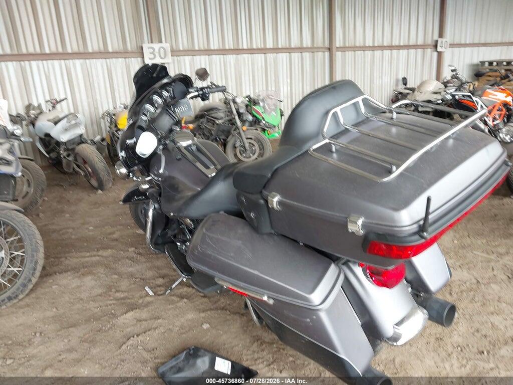 1HD1KED13HB605000 2017 HARLEY-DAVIDSON FLHTK photo no. 3