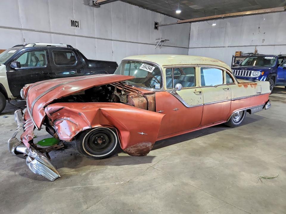 1955 PONTIAC STARCHIEF