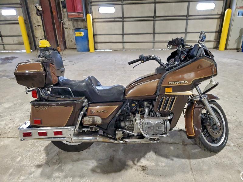 1982 HONDA GL1100 1HFSC0227CA228855
