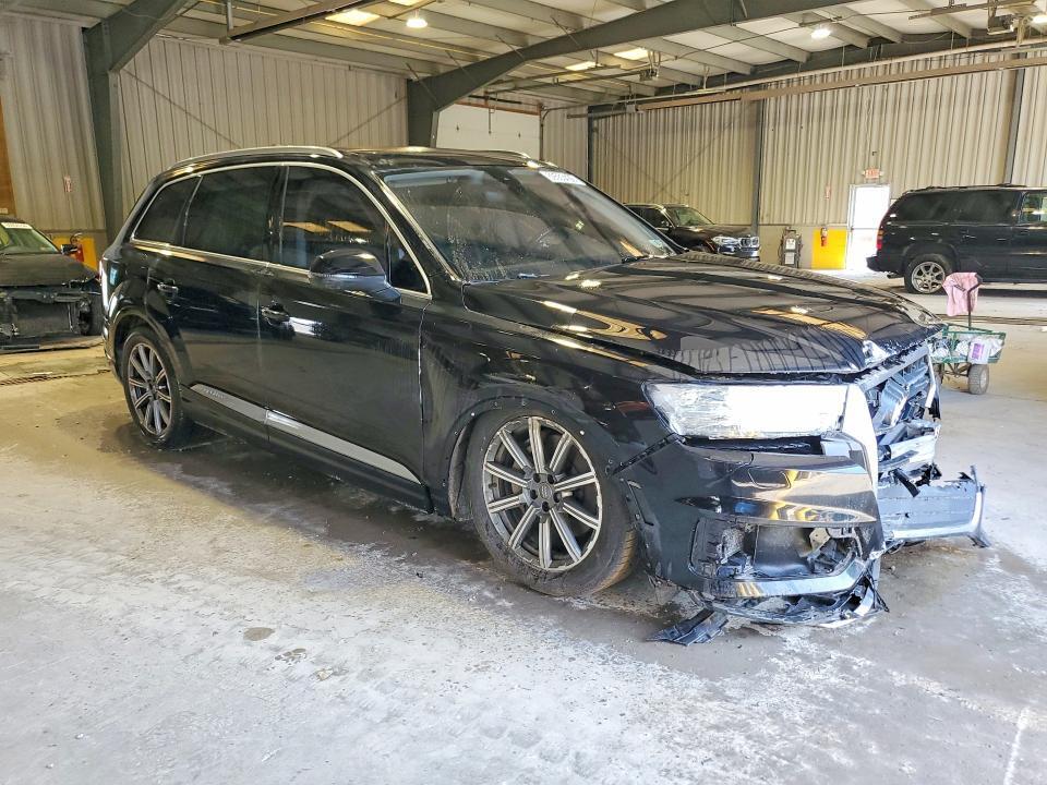 WA1LAAF78JD017671 2018 AUDI Q7 photo no. 4