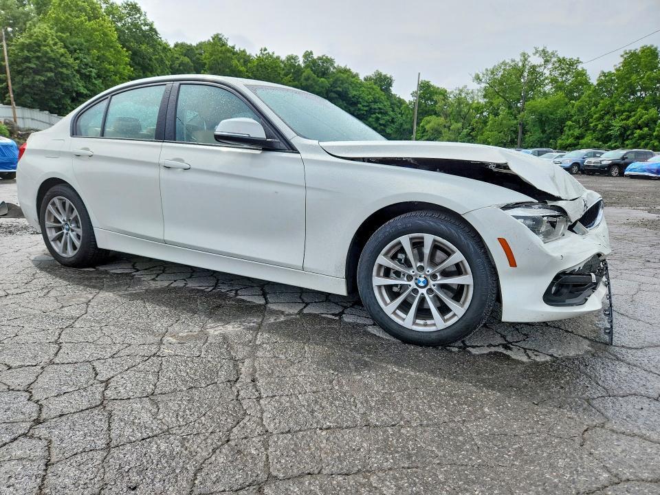 WBA8A3C53JA487132 2018 BMW 320 photo no. 4