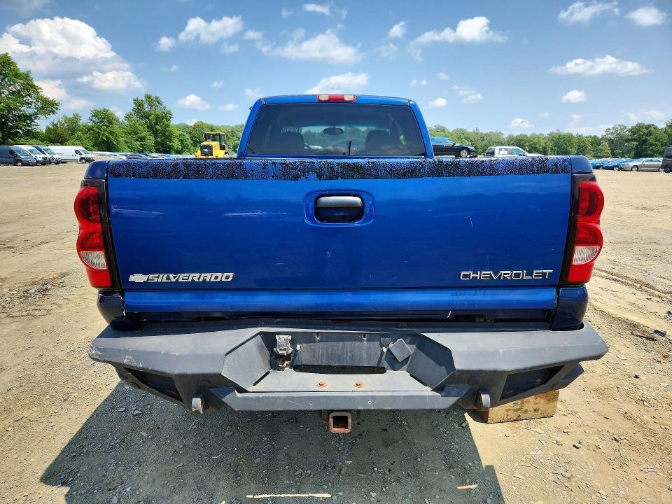 2004 CHEVROLET SILVERADO K2500 HEAVY DUTY — Фото 6 из 12