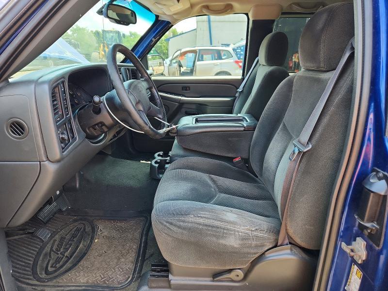 2004 CHEVROLET SILVERADO K2500 HEAVY DUTY — Фото 7 из 12
