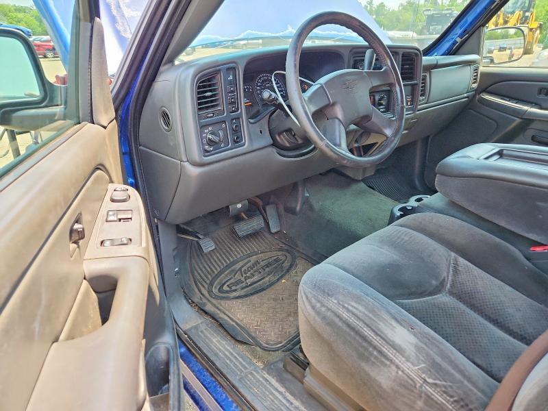 2004 CHEVROLET SILVERADO K2500 HEAVY DUTY — Фото 8 из 12