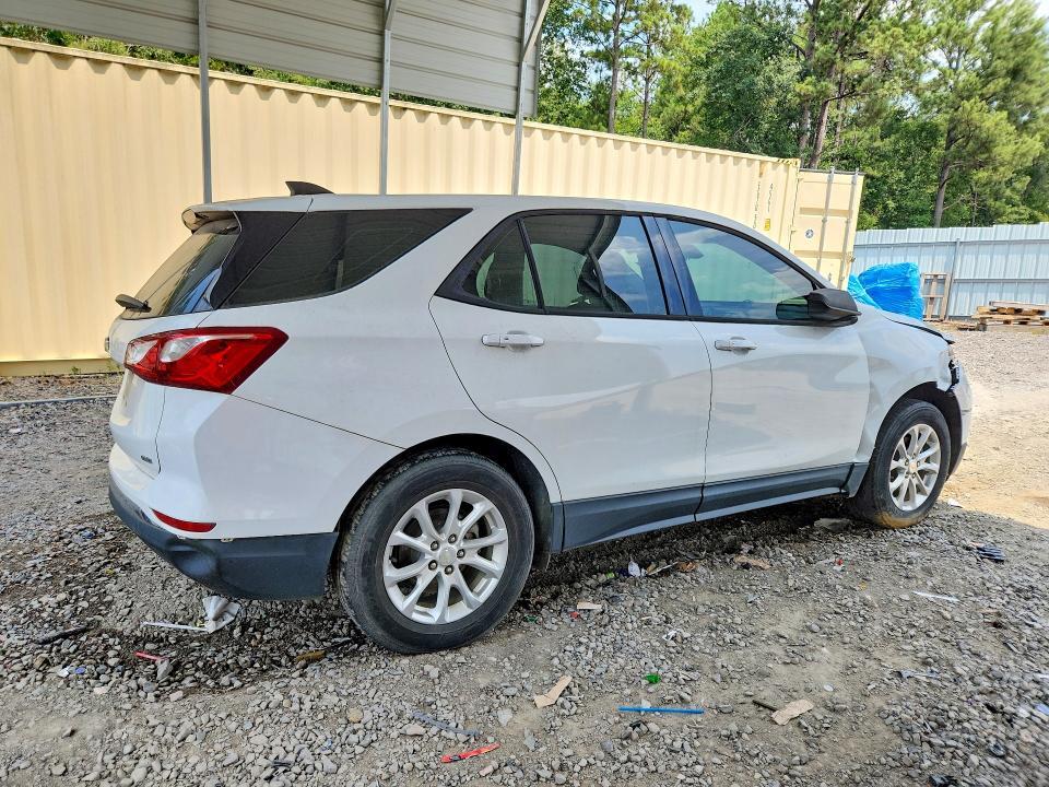 2018 CHEVROLET EQUINOX LS — Фото 3 из 13
