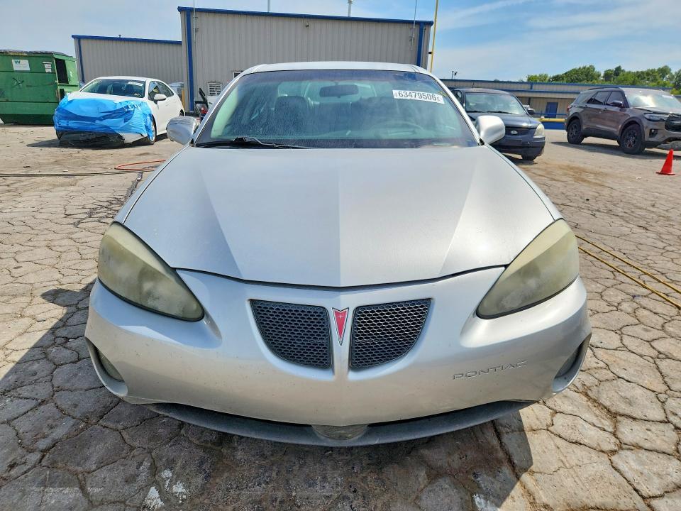 2004 PONTIAC GRAND PRIX GT2 — Фото 5 из 13