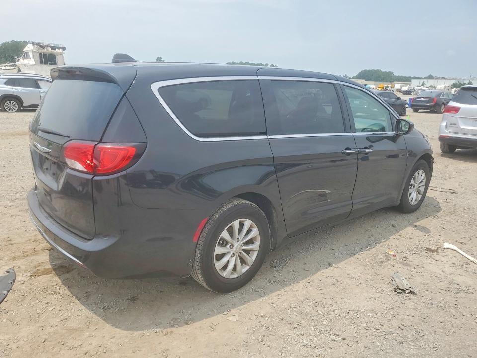 2018 CHRYSLER PACIFICA TOURING PLUS — Фото 3 из 13