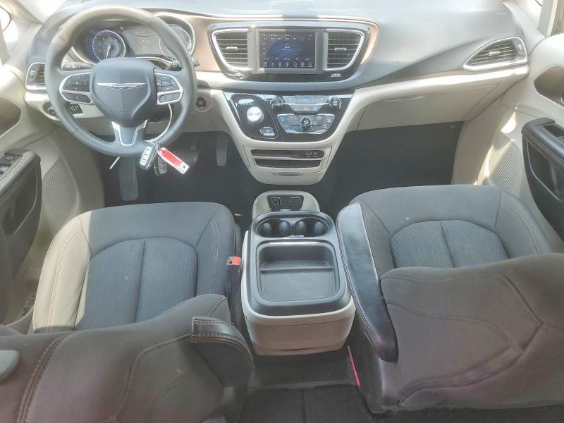2018 CHRYSLER PACIFICA TOURING PLUS — Фото 8 из 13