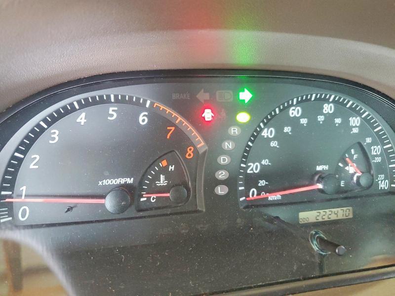 2004 TOYOTA CAMRY LE — Фото 9 из 12