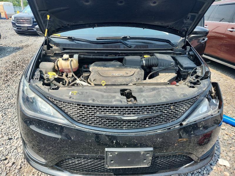 2018 CHRYSLER PACIFICA TOURING L — Фото 12 из 13