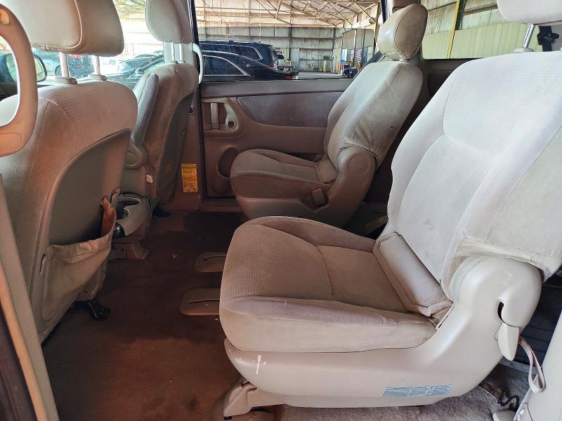 2004 TOYOTA SIENNA LE 8 PASSENGER — Фото 11 из 13