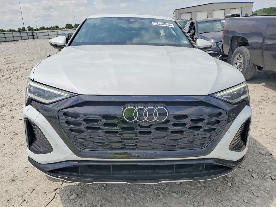 2024 AUDI Q8 E-TRON SPORTBACK PREMIUM PLUS — Фото 5 из 12