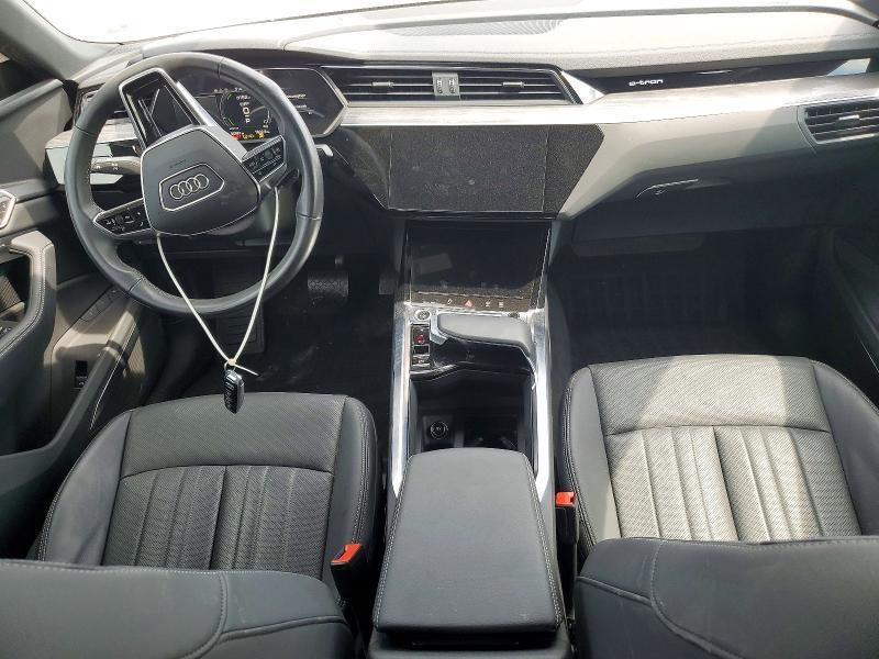 2024 AUDI Q8 E-TRON SPORTBACK PREMIUM PLUS — Фото 8 из 12