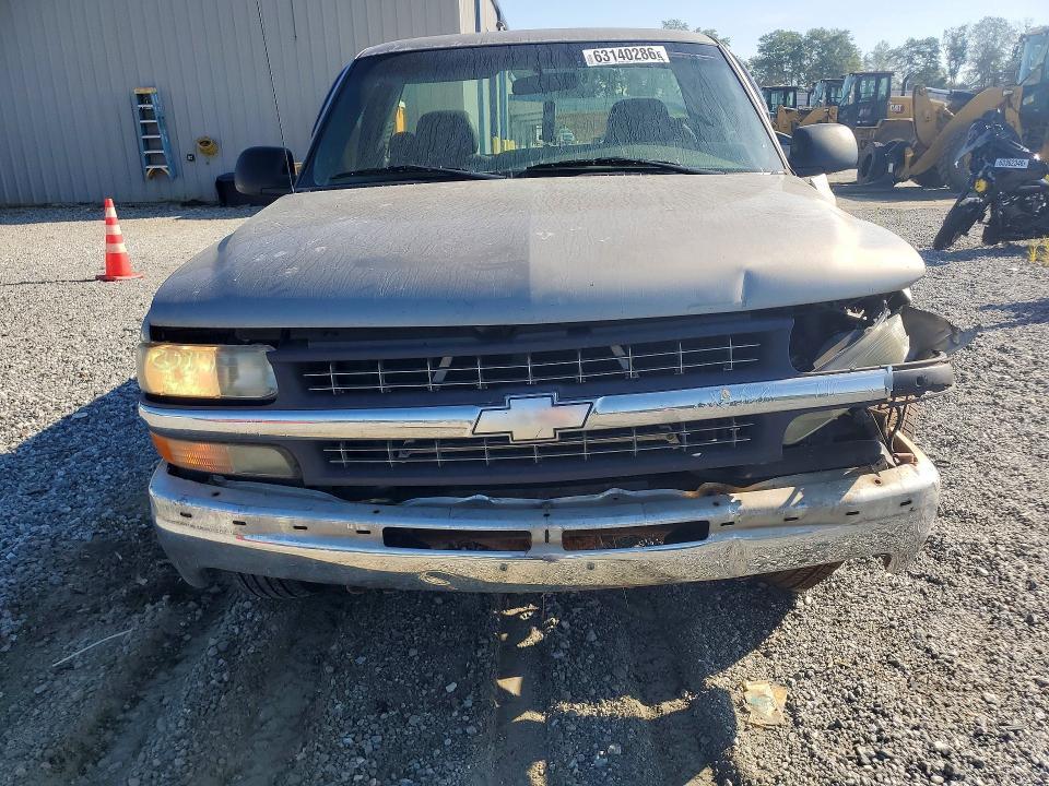 2000 CHEVROLET SILVERADO C1500 — Фото 5 из 13
