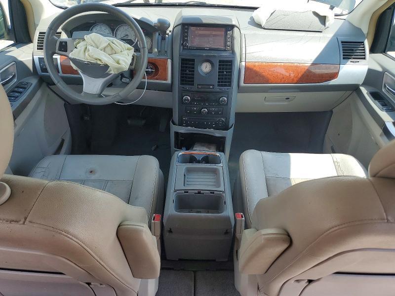 2008 CHRYSLER TOWN & COUNTRY TOURING — Фото 8 из 14
