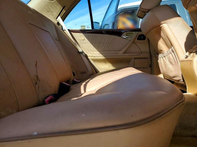 2000 MERCEDES-BENZ E 320 — Фото 10 из 12