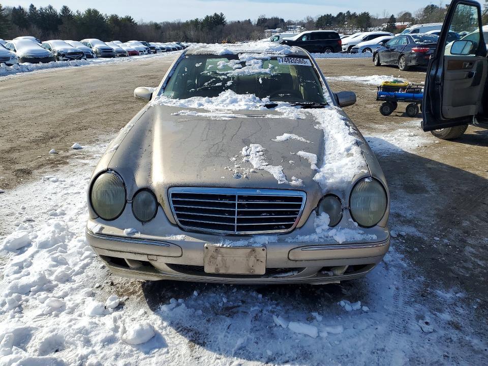 2000 MERCEDES-BENZ E 320 — Фото 5 из 12