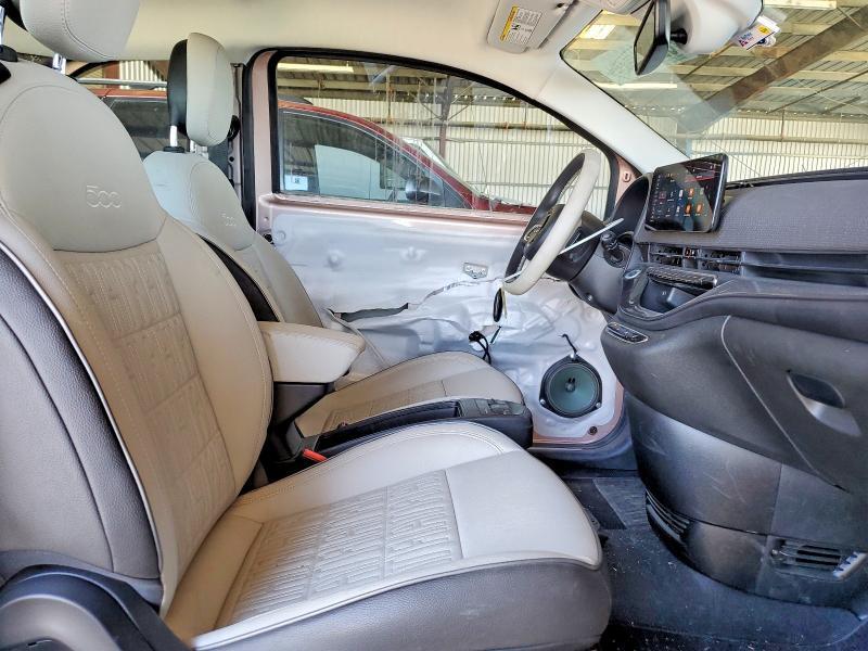 2024 FIAT 500 E LA PRIMA — Фото 10 из 13