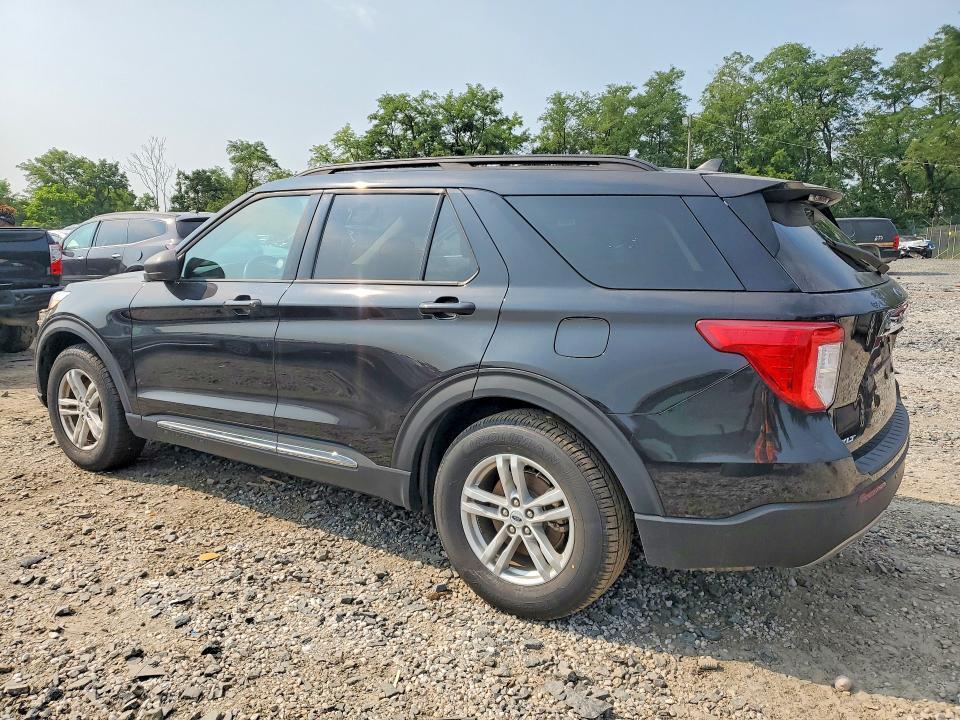 2024 FORD EXPLORER XLT — Фото 2 из 13
