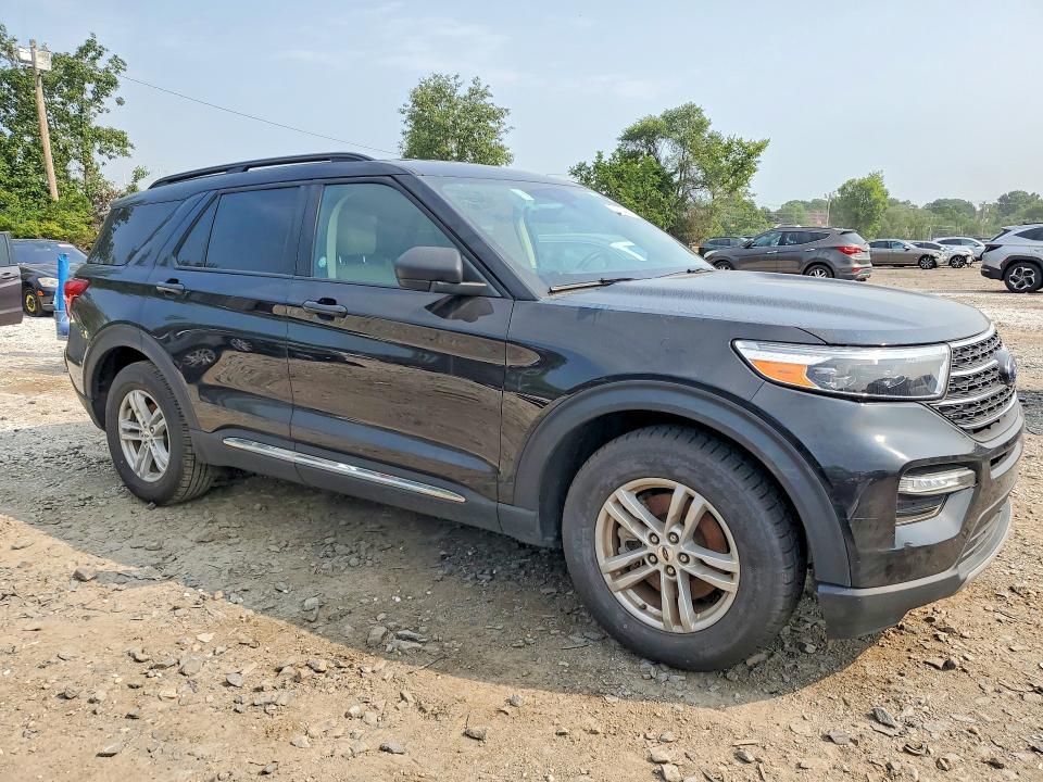 2024 FORD EXPLORER XLT — Фото 4 из 13