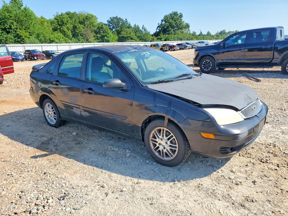 2005 FORD FOCUS ZX4 — Фото 4 из 12