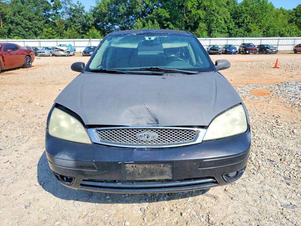 2005 FORD FOCUS ZX4 — Фото 5 из 12