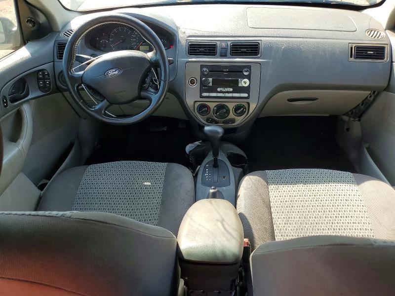 2005 FORD FOCUS ZX4 — Фото 8 из 12