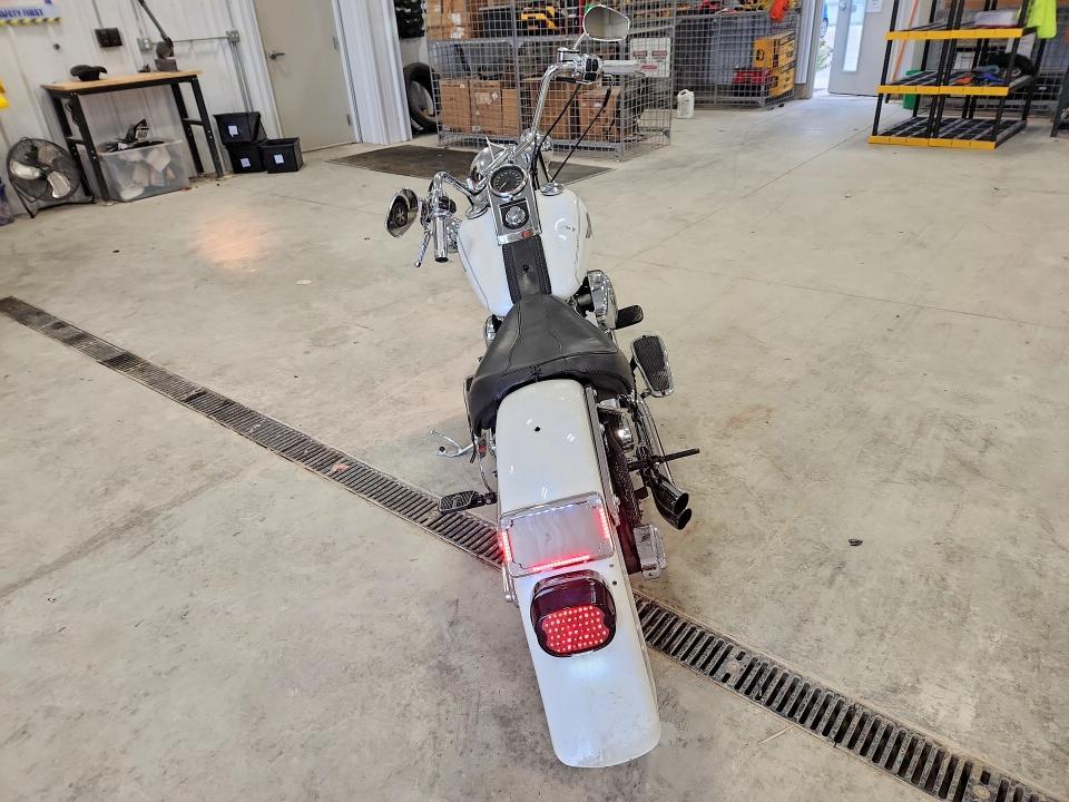 1HD1BXB155Y036433 2005 HARLEY-DAVIDSON FLSTFI photo no. 4